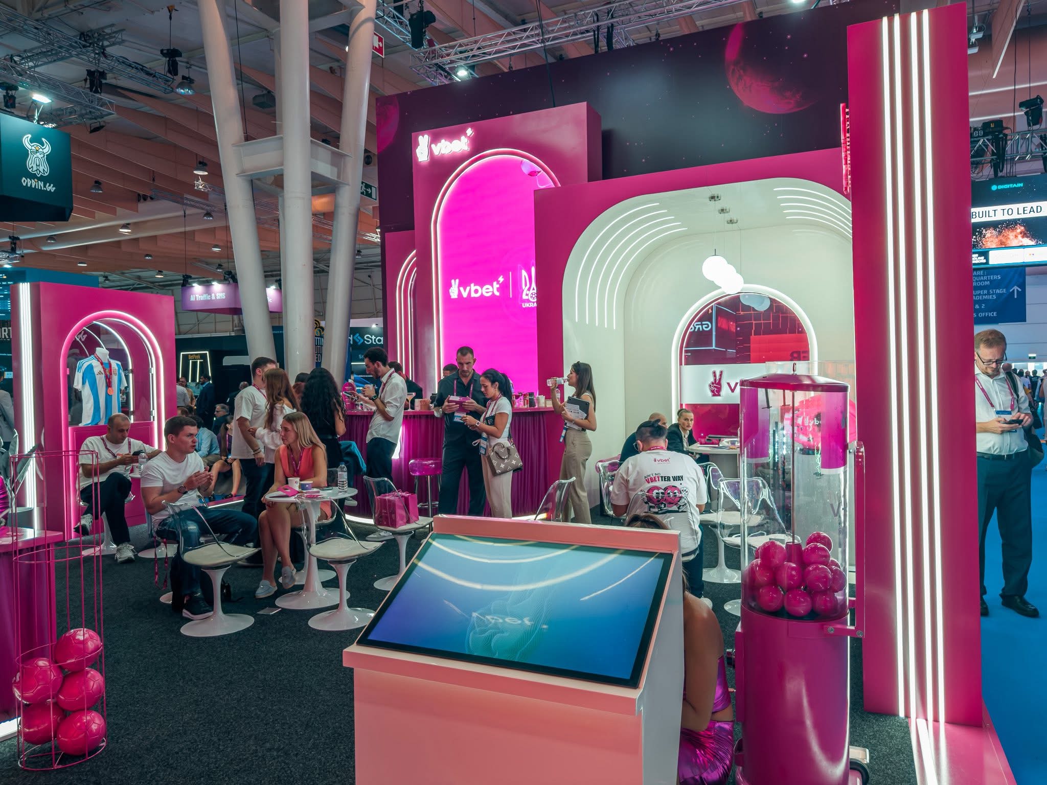 Nuestro gachapón en SBC Summit Lisboa 2025